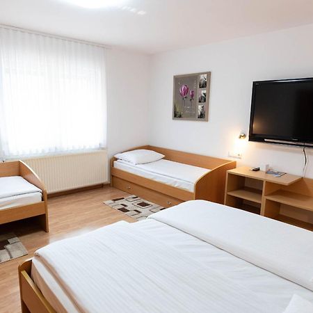 Apartmaji In Sobe Ramar Straza Buitenkant foto